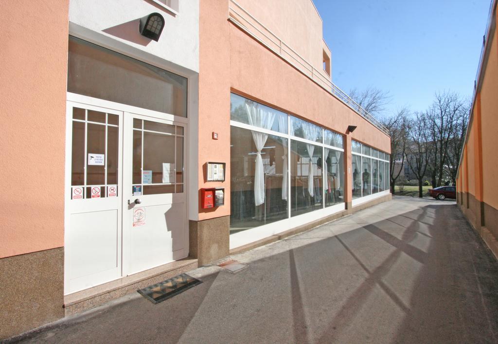 Apartments Vasic Pula Luaran gambar