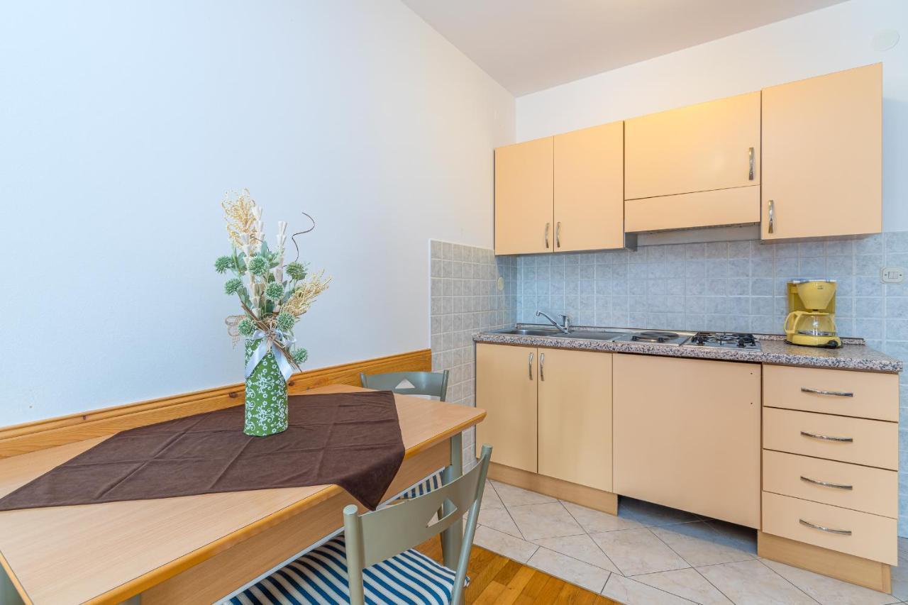 Apartments Vasic Pula Luaran gambar