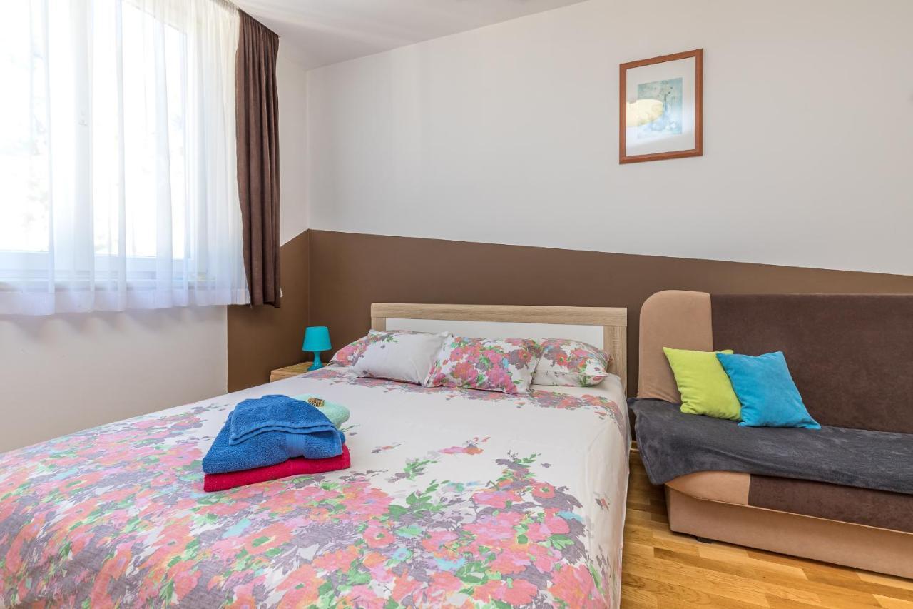 Apartments Vasic Pula Luaran gambar