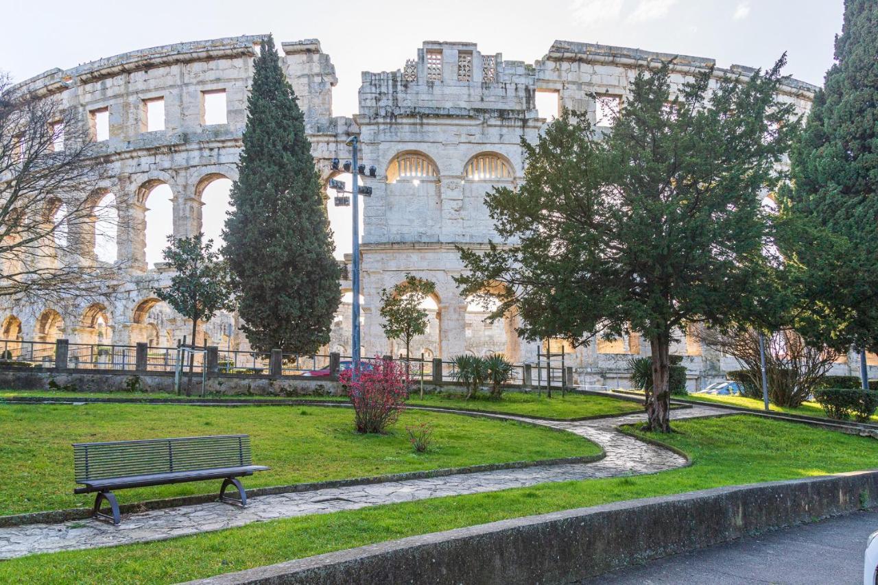 Apartments Vasic Pula Luaran gambar
